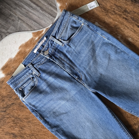 🆕 Hudson Holly High-Rise Flared Jeans 🆕 - Picture 4 of 12